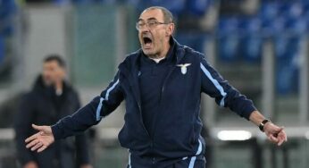 Sarri non ci sta: “Rigore netto su Lazzari. Arbitri scarsi o malafede. Anche su Kim devo protestare”