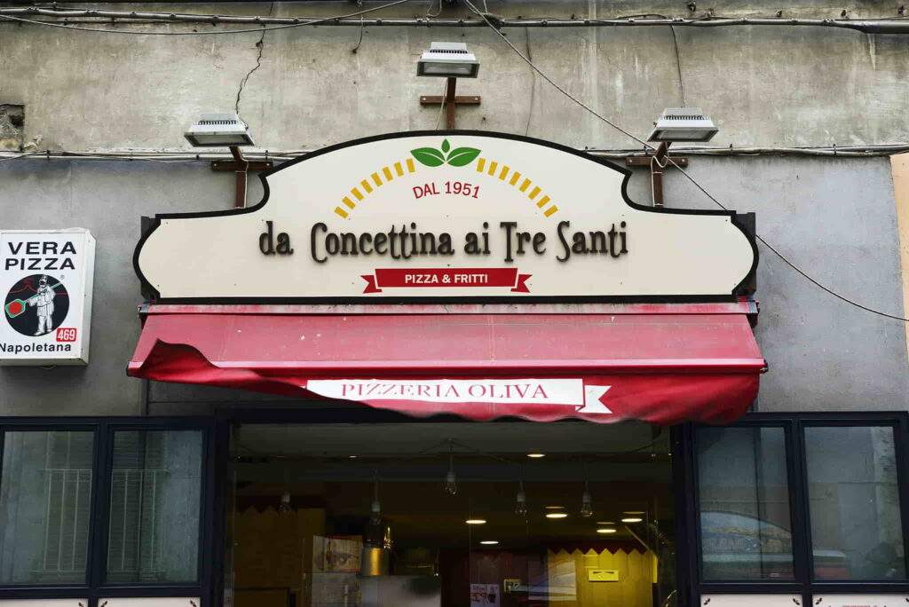 moncler acquista concettina ai tre santi pizzeria di napoli