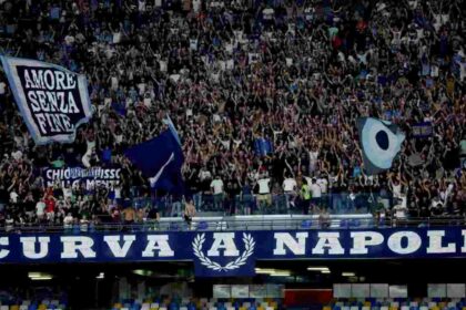Maradona in fiamme per Napoli-Juventus: biglietti sold out, allerta sicurezza in arrivo 750 tifosi bianconeri