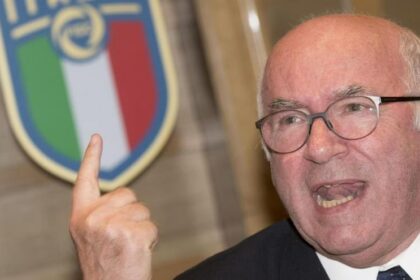 Addio a Carlo Tavecchio, l'ex presidente della Figc scomparso all'età di 79 anni