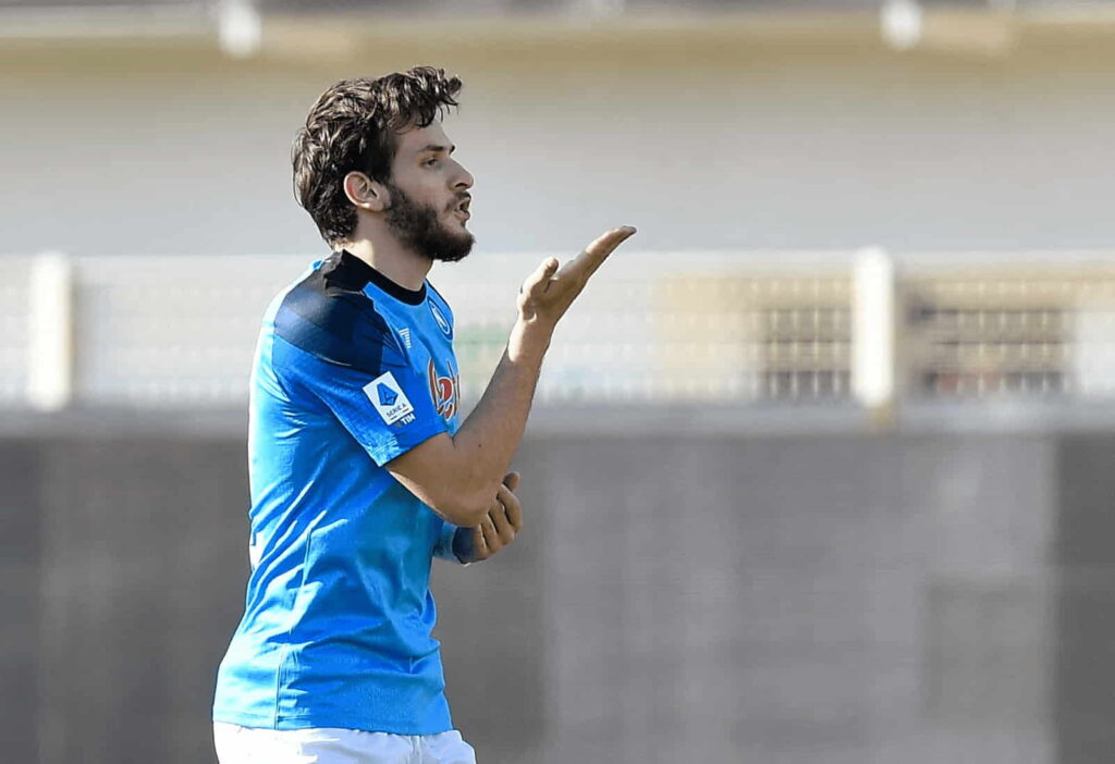 kvaratskhelia statistiche come messi e neymar