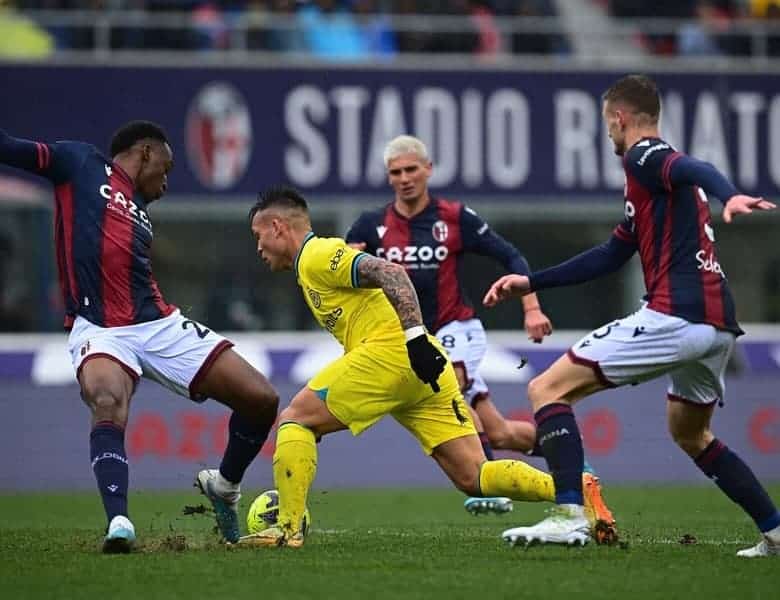 L’Inter cade a Bologna, Napoli vola a 18 punti di vantaggio