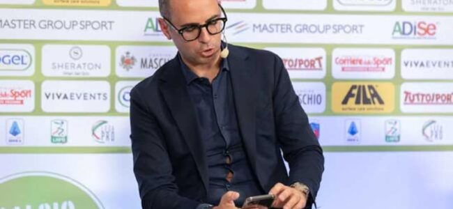 Criscitiello: Il Napoli andrebbe penalizzato per dare brio alla serie A. Sarebbe avvilente se arrivasse a +30"