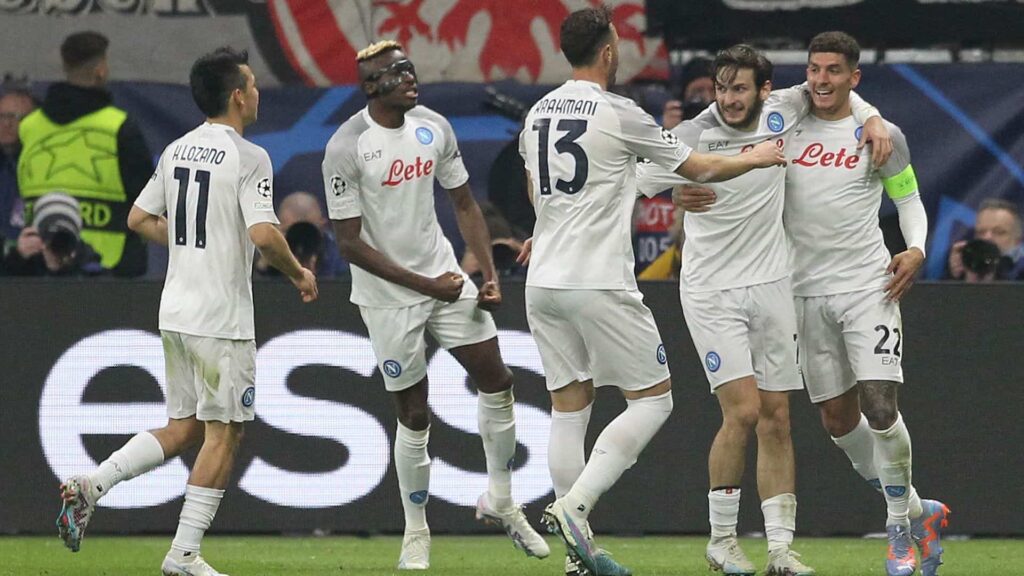 Napoli il segreto sta nel gruppo: un gesto bellissimo lo conferma