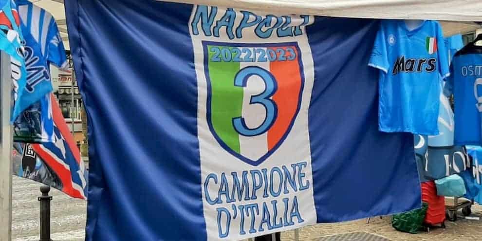 Terzo scudetto del Napoli: i tifosi si tassano per la grande festa