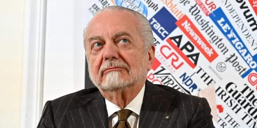 Repubblica: "Un dirigente di banca, rivela la cessione del Napoli". La reazione di De Laurentiis