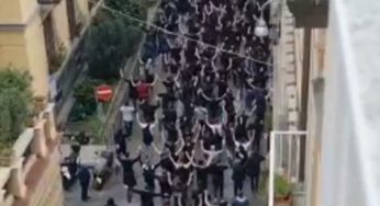 Tifosi dell’Eintracht in corteo per Napoli urlano “Terroni di mer*a”