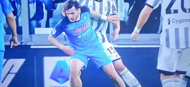gatti kvaratskhelia moviola juventus napoli