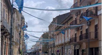 Scudetto Napoli: Tifoso rivale invidioso chiama i vigili e fa rimuovere i festoni