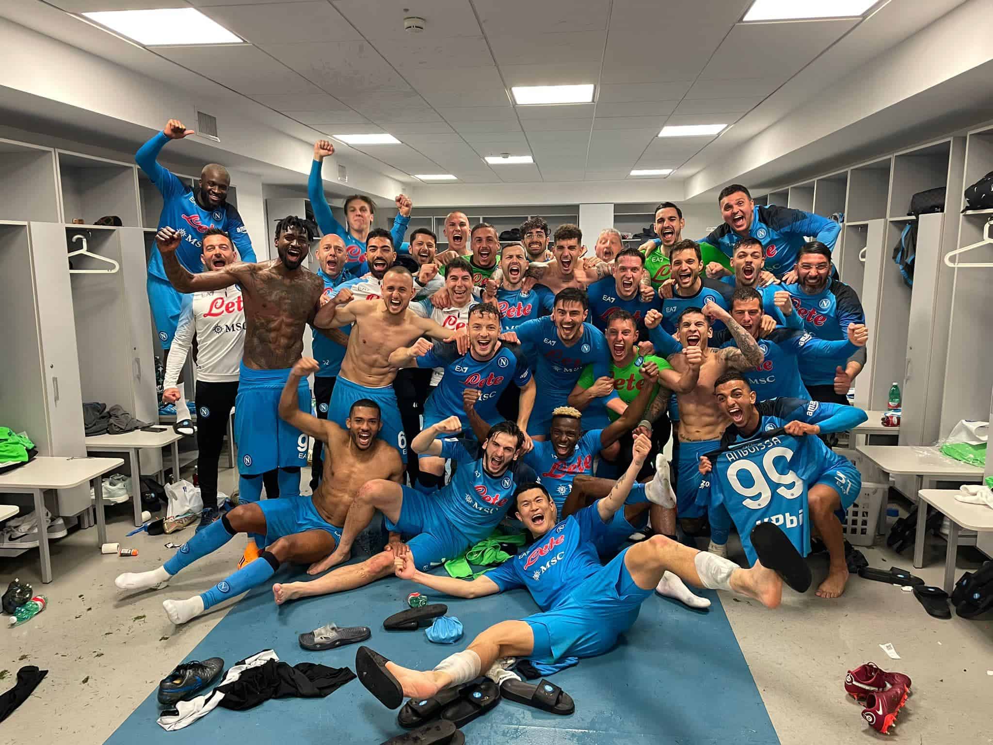 Scudetto Napoli: lo spogliatoio azzurro esplode di felicità - VIDEO