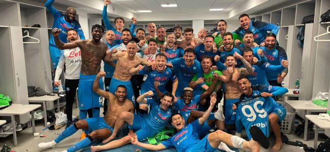 juan jesus foto festa napoli juve