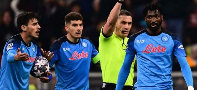 Milan-Napoli, l'arbitraggio di Kovacs sotto accusa: il sospetto di Cesarano