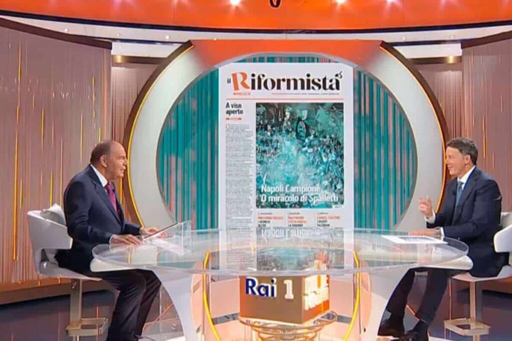 Matteo Renzi diventa giornalista: il suo primo articolo celebra lo scudetto del Napoli