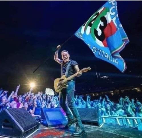Springsteen bandiera napoli