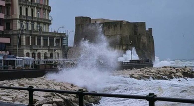 Allerta Meteo a Napoli: Venti forti, pericolo incendi