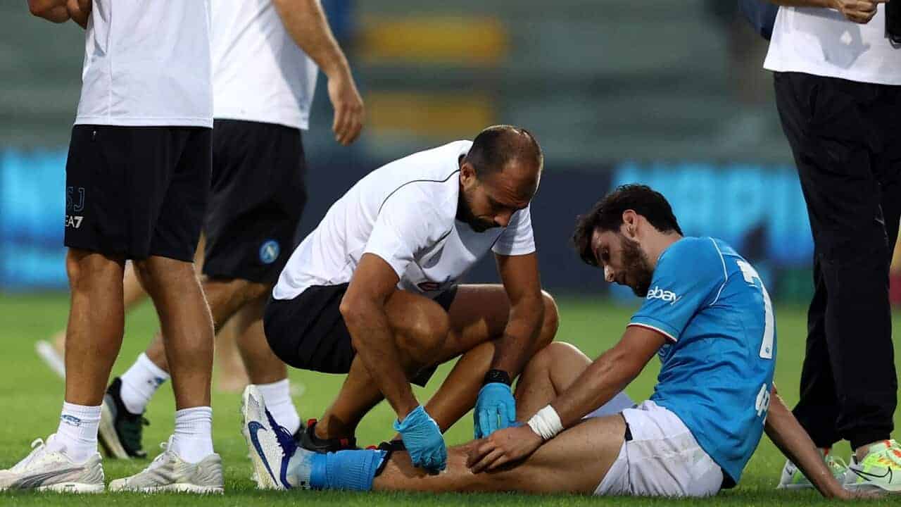 Infortunio Kvaratskhelia, a rischio per Napoli-Augsburg: le condizioni