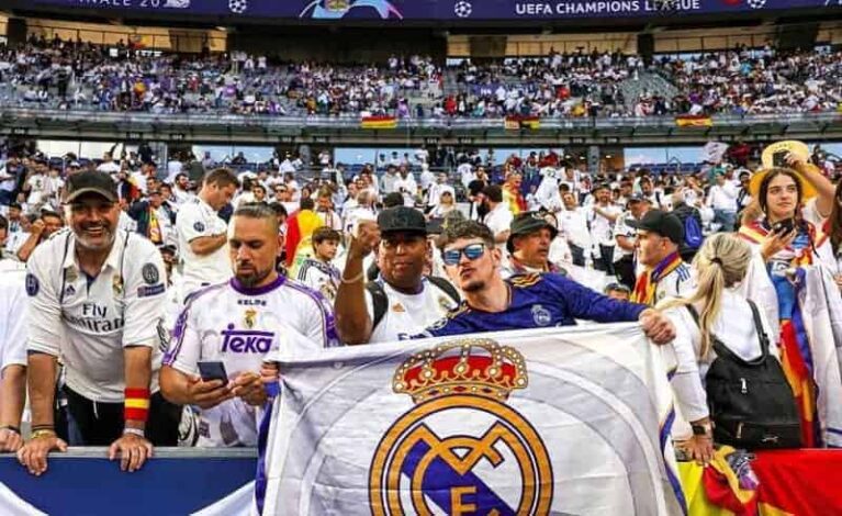 Real Madrid vs Napoli in Champions: I Tifosi dei Blancos Rispettano i "Tre Fenomeni" Azzurri