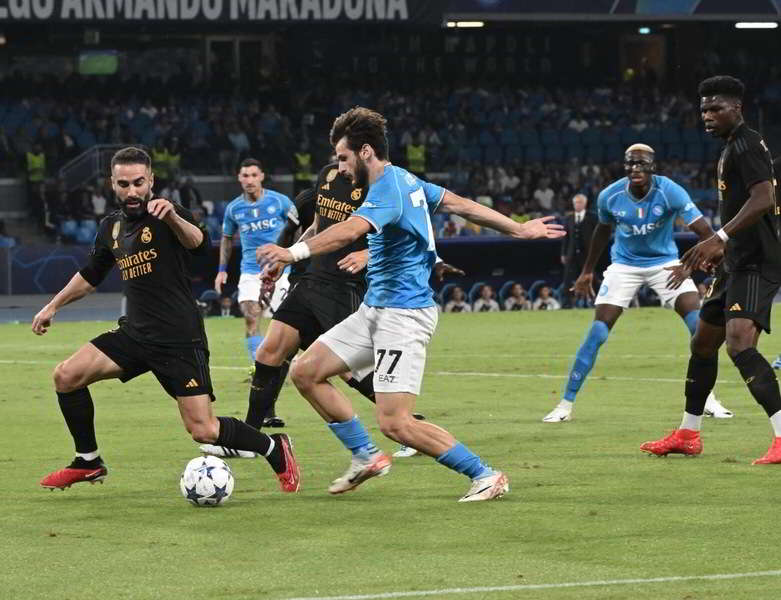 Napoli Real Madrid 2 3: un autogoal di Meret beffa gli azzurri di Garcia