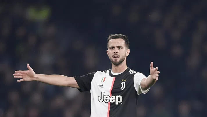 Pjanic Ignora il Napoli nella Corsa allo Scudetto