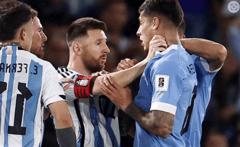 Argentina-Uruguay, rissa sfiorata tra Messi e Olivera (VIDEO)