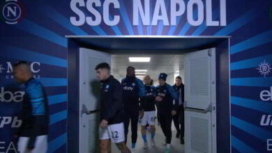 Urla e proteste dei calciatori del Napoli a Massa: Pericolo squalifica