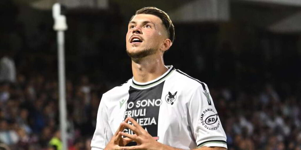 Balzaretti dell'Udinese ha annunciato la permanenza di Samardzic, obiettivo di mercato del Napoli: "È più vicino a restare che a partire".