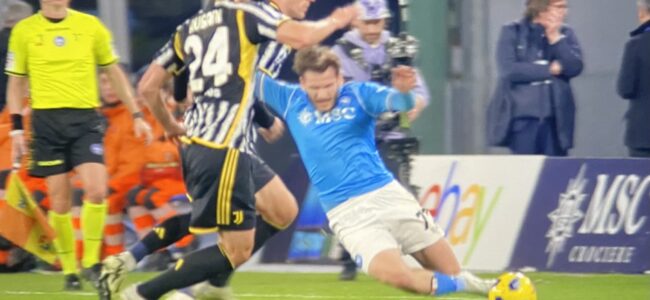 Napoli-Juve, Mariani nega un rigore netto su Kvara -VIDEO