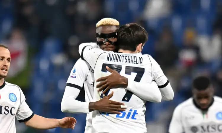 Napoli, il dubbio attacco per sfidare l'Inter: Osimhen a rischio, Simeone e Raspadori pronti