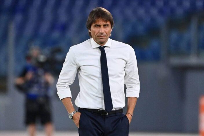 Conte apre al Napoli: disponibile a ridursi l'ingaggio