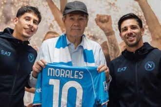 Morales, il telecronista del gol del secolo di Maradona in visita al Napoli a Castel Volturno