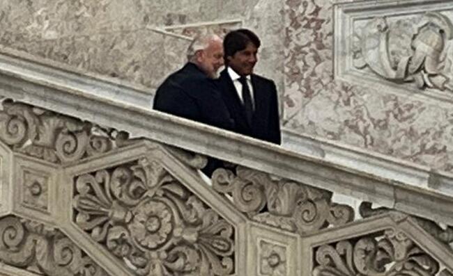 LIVE - Presentazione Antonio Conte: tutto pronto dal Palazzo Reale di Napoli