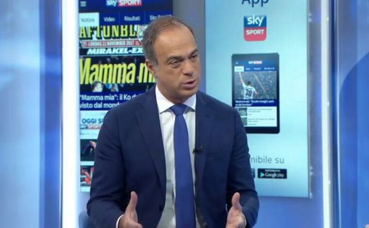 Maurizio Compagnoni analizza il mercato del Napoli: l'offerta del PSG per Kvaratskhelia e la situazione di Osimhen.