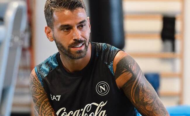 Spinazzola: "La mia famiglia impressionata da Napoli, Conte ha inciso molto sulla mia scelta. Non vedo l'ora di giocare con Kvara, penso che possiamo divertirci tanto"