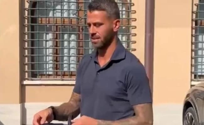 E' lo Spinazzola-Day: il giocatore a Villa Stuart, quanti tifosi azzurri ad accoglierlo (VIDEO)