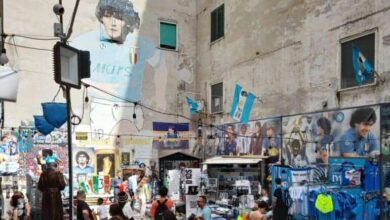 Il Murales di Maradona non smette di stupire: Batte il Cristo velato e gli Uffizi