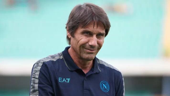 Il Napoli di Conte arriva a Cagliari: Grande entusiasmo dei tifosi azzurri