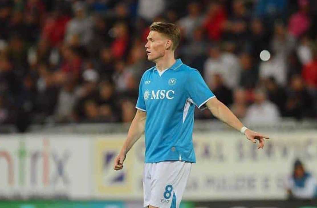 McTominay, festeggia il debutto in maglia azzurra sui social