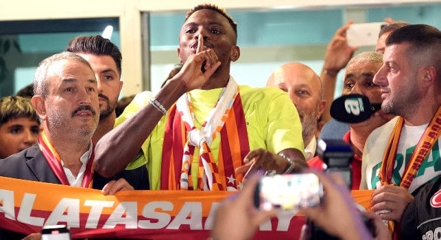 Osimhen al Galatasaray: mistero sulla clausola di gennaio