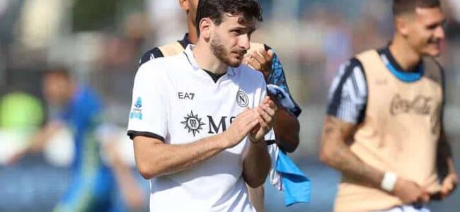 Kvara, Conte e quel messaggio al cambio: il gesto del tecnico