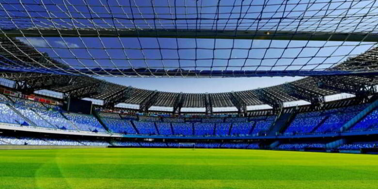 Stadio Maradona, possibile svolta: De Laurentiis pronto all'acquisto