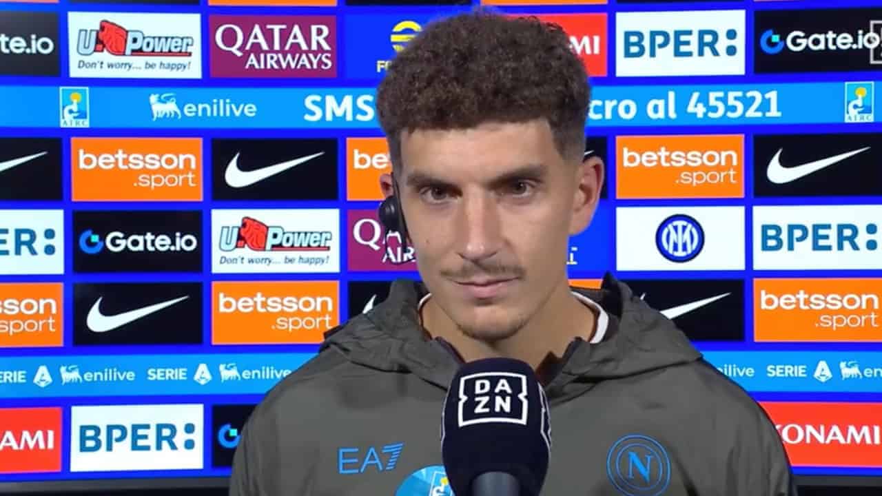 “È tutto studiato”: Di Lorenzo svela a DAZN la verità sul gol alla Roma