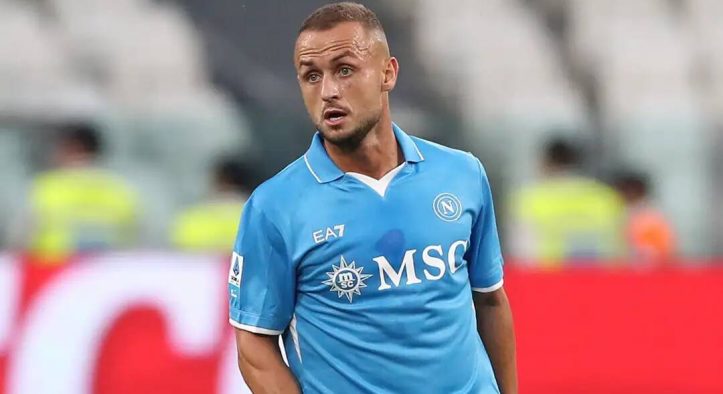 Nuovo stop in casa Napoli: Lobotka si ferma per un risentimento muscolare