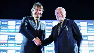 De Laurentiis: "Ho corteggiato Conte per un anno, ora sono contento"