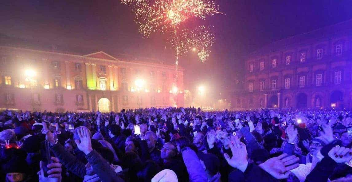 Capodanno 2025, Napoli ha fatto la storia: uno show mai visto in Italia