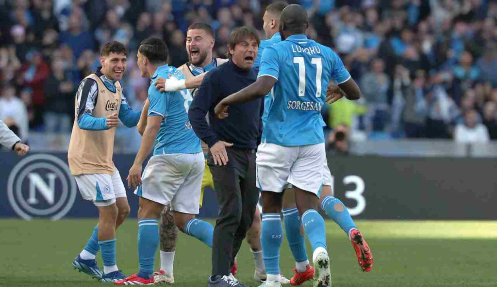 Una notizia incredibile arriva a Castel Volturno: il pupillo di Conte si ritira | Decisione ufficiale, c’è l’annuncio