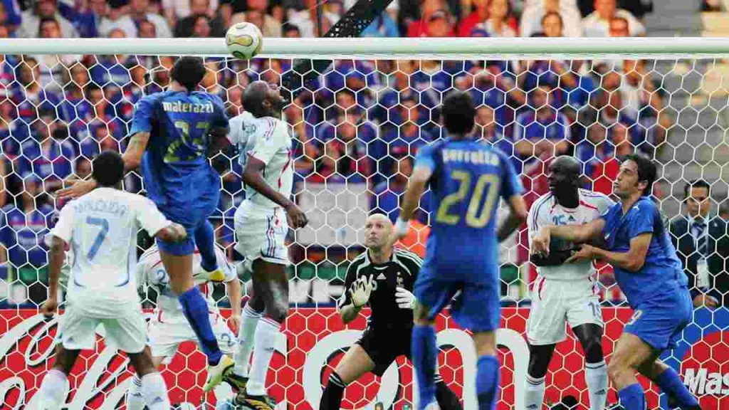 1 Champions e il Mondiale del 2006, dopo il ritiro ha impugnato le armi | Difende il suo paese in campo militare