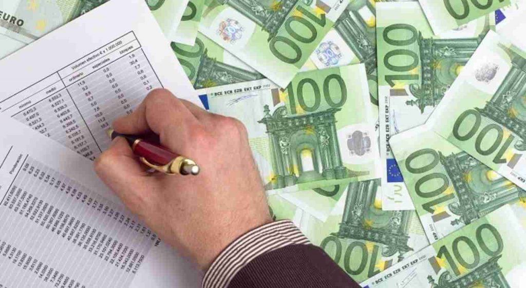 500 partite con la stessa maglia, oltre 100 gol in Serie A: poi le accuse di truffa | Ha fatto sparire 500mila euro