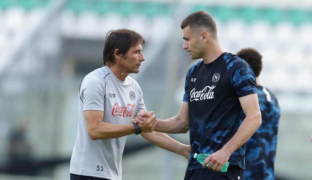 Il Napoli vive ore di apprensione per le condizioni di Alessandro Buongiorno