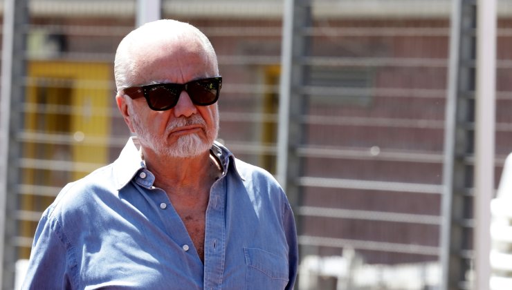 Gazzetta dello Sport: “Vecchio e scomodo Il Maradona frena il boom del Napoli” Gazzetta dello Sport: “Vecchio e scomodo Il Maradona frena il boom del Napoli”