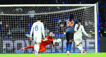 Napoli, Milinkovic para tutto: il rigore su Morata salva Conte. Il Como di Fabregas è una mina vagante